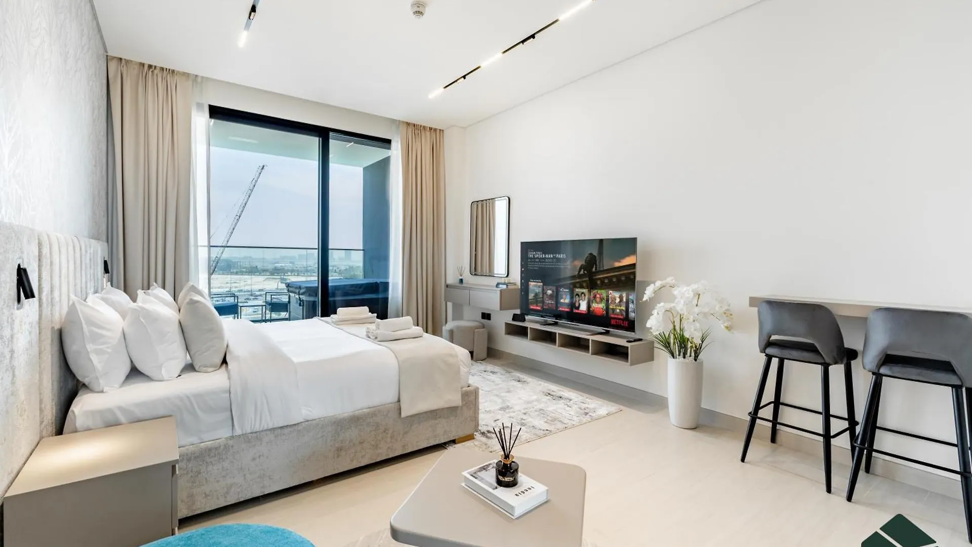 Premium Studio With Private Jacuzzi By Bms