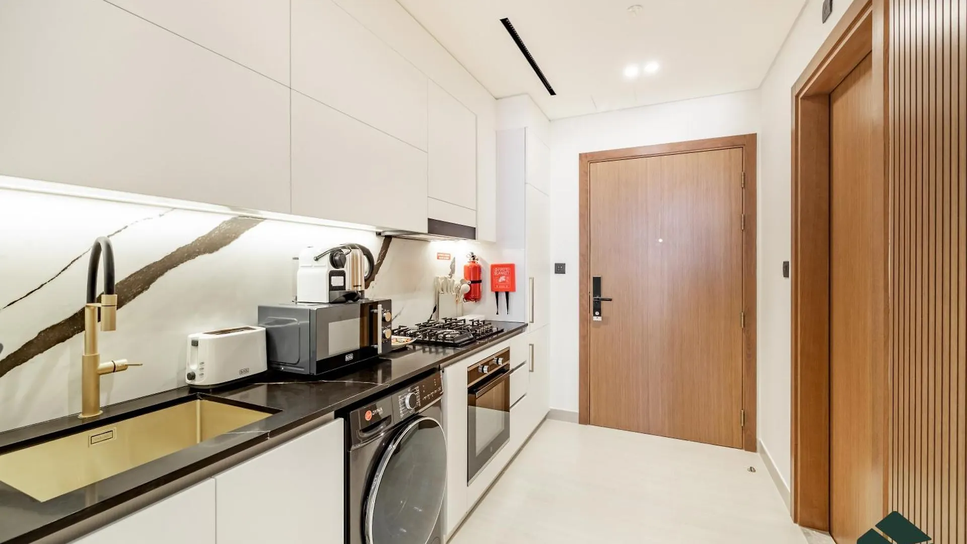 Premium Studio With Partial Burj View By Bms Dubai